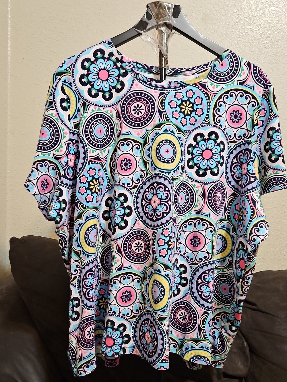 Kim Rogers Multicolor Medallion Short Sleeve Top